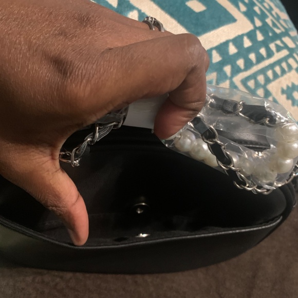 NWT BADGLEY MISCHKA PEARL BAG - Picture 6 of 6